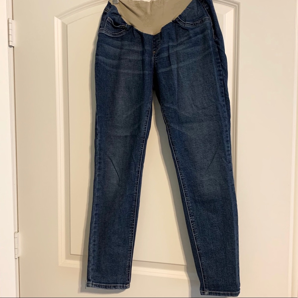 Jessica Simpson maternity jeans